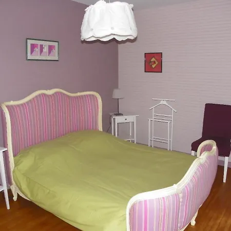 D'hotes De Pouldiguy Bed & Breakfast *
